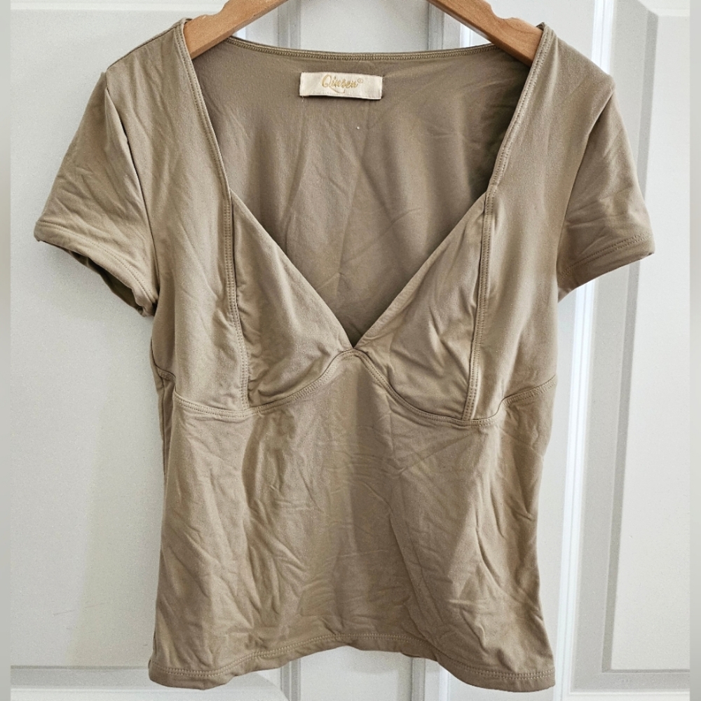 V Neck Seamed Shirt Size Small
